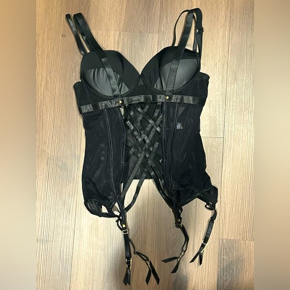 2 Piece Black Strappy Corset Medium Lace up - Picture 1 of 3